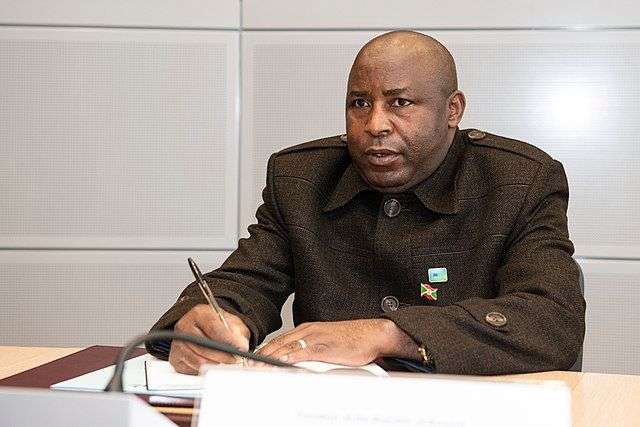 BURUNDI: IL PRESIDENTE DICE CHE I GAY DOVREBBERO ESSERE LAPIDATI NEGLI STADI
