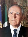 Il Presidente della Repubblica Carlo Azeglio Ciampi Il Presidente della Repubblica Carlo Azeglio Ciampi