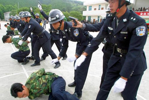 CINA. DIECI ESECUZIONI PER APERTURA LAVORI PARLAMENTO