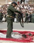 Il momento dell’esecuzione di Yahia al-Raghwa Il momento dell’esecuzione di Yahia al-Raghwa