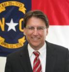 Il governatore Pat McCrory