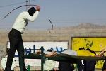 Un uomo viene frustato in pubblico in Iran (7 ago 2014) Un uomo viene frustato in pubblico in Iran (7 ago 2014)