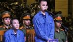 Nguyen Manh Cuong (in piedi) e Tran Van Tri Nguyen Manh Cuong (in piedi) e Tran Van Tri